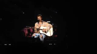 Justin Bieber ~ Love Yourself Acoustic (05/10/2016 @ Sportpaleis Antwerp)