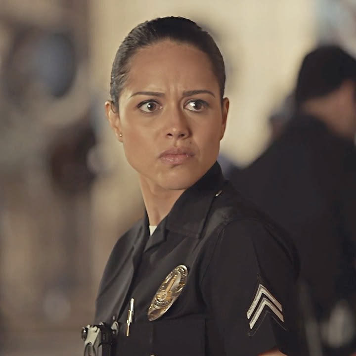 PA mistakes real cop as an extra! | #TheRookie