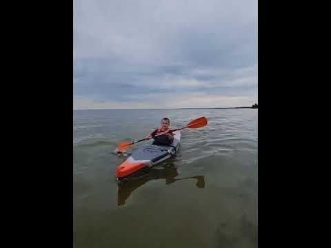 один в каноэ #море #каноэ - YouTube