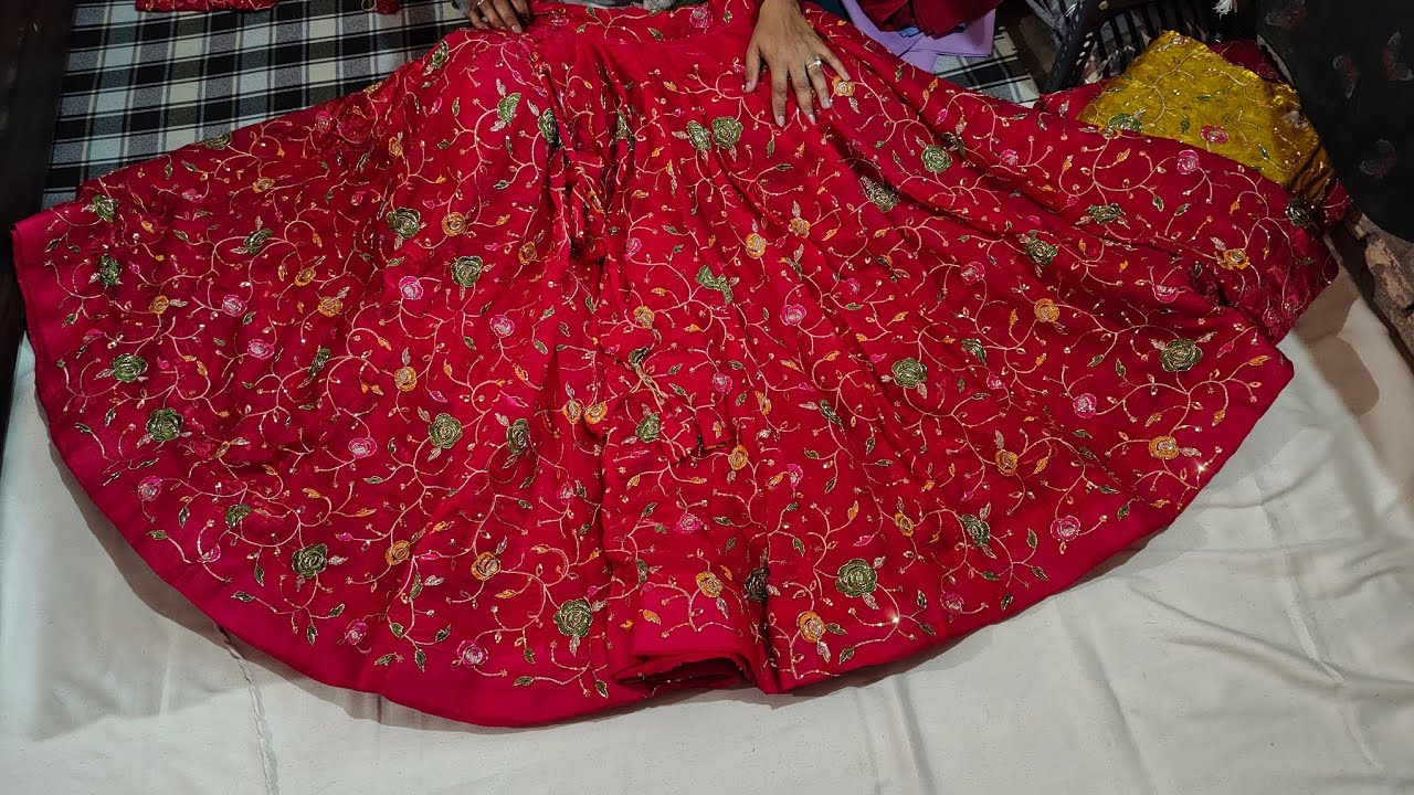 Ready lahango k khubsurat design 👌🏻😘☎️ 9351811637#shreeshyamclothinghouse111 #fashion #new #viral 