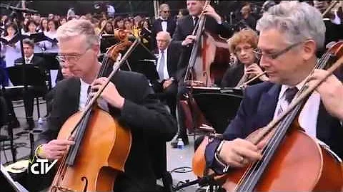 Philadelphia Papal Mass - Gift of Finest Wheat