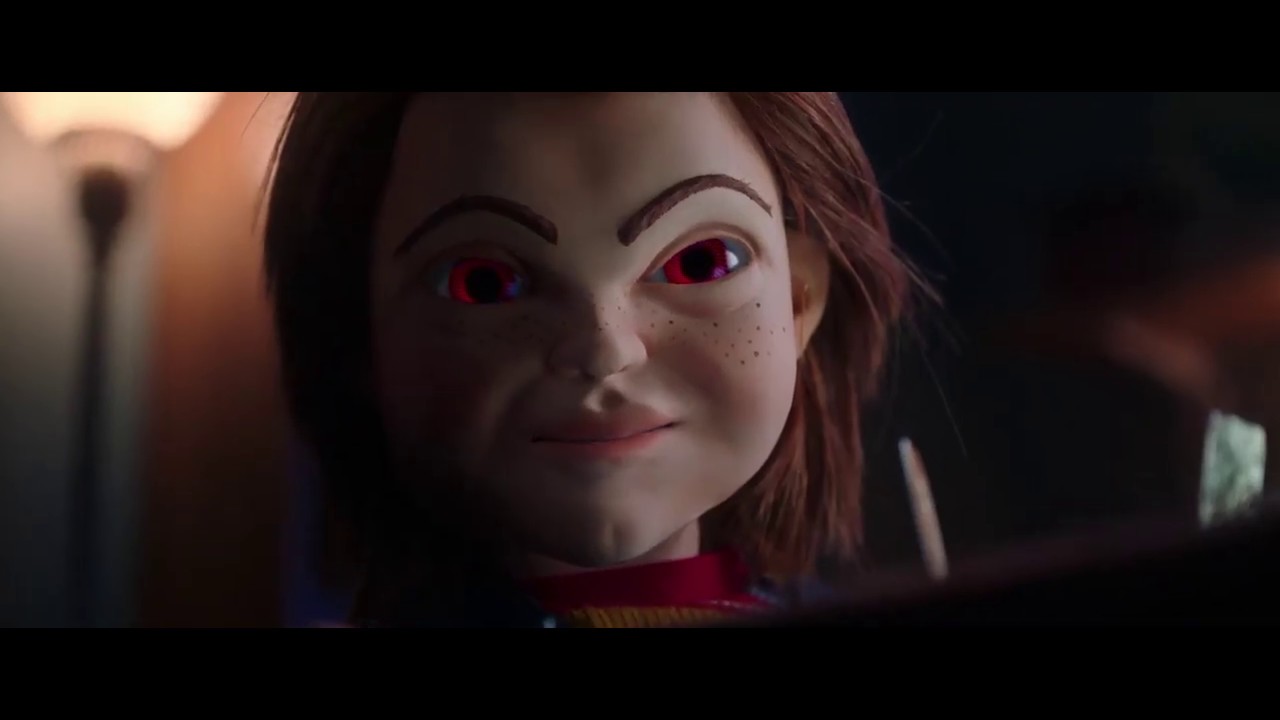 Childs Play 2019 - Chucky tries to protect Andy from the mean cat