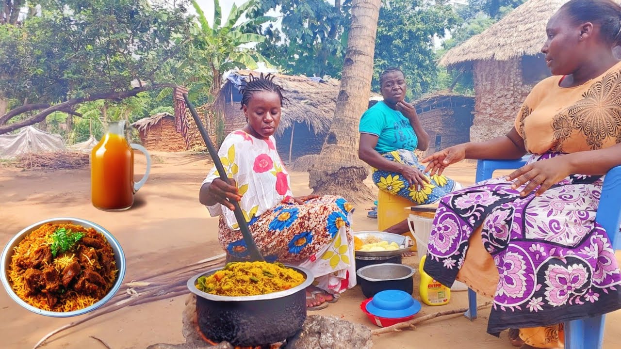 🌍 Discover Village Food Secrets | Cooking Beef Jollof Rice Feast for the Whole Family Outdoors 🔥