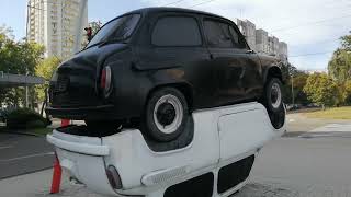 Як Розмножуються Автомобілі!! Міська Спадщина: Таємниці Пам’ятника у Києві