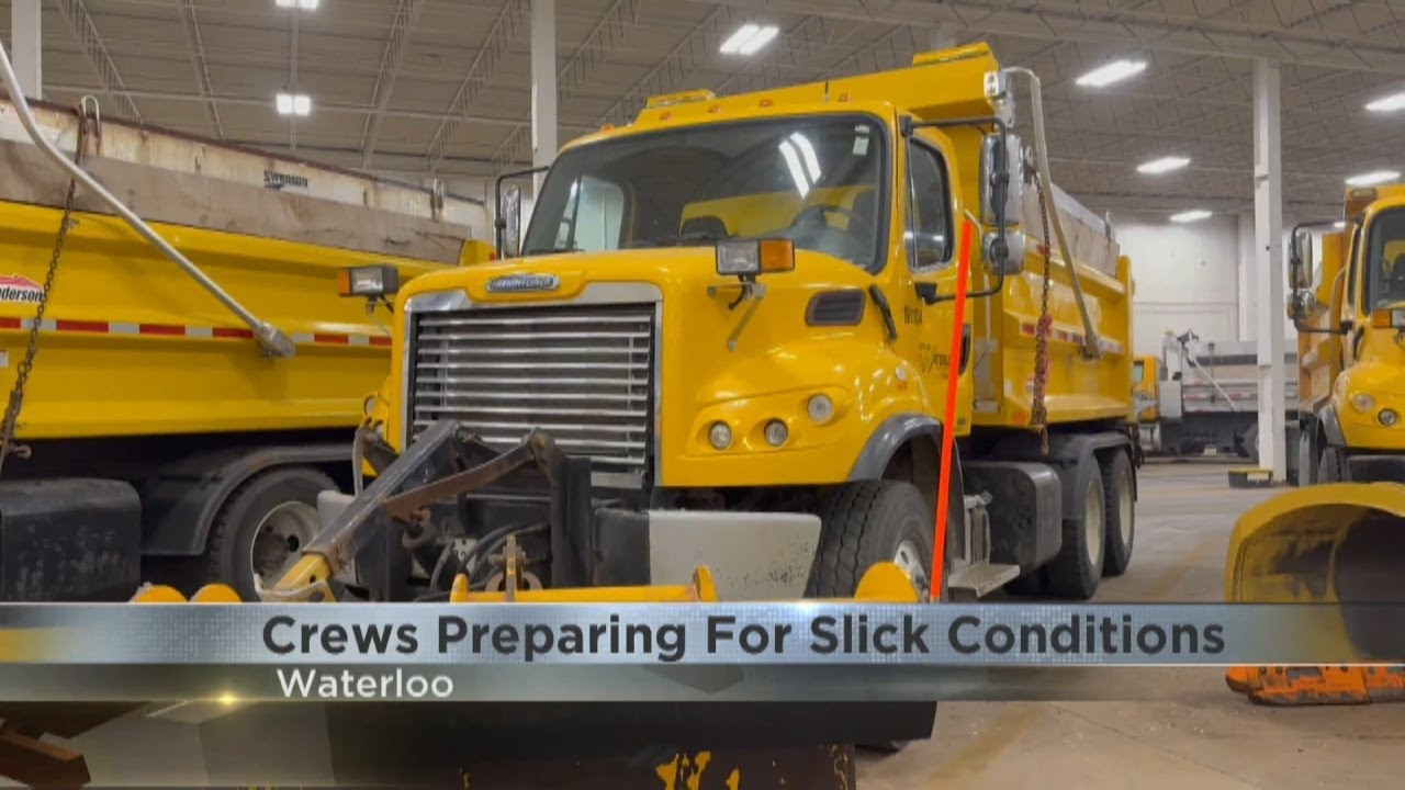 Cedar Valley braces for first winter storm as crews prepare roads - YouTube