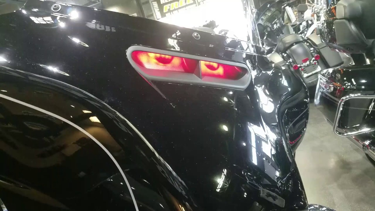 Spectra Glo Led Harley-Davidson spectra glo lighting on a new FLHTK - YouTube