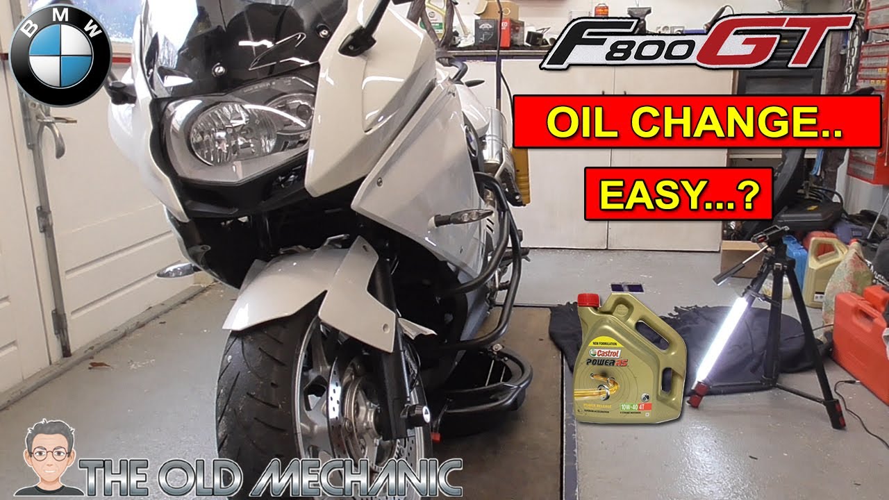 🏍️👨‍🔧 BMW F800GT D.I.Y. OIL CHANGE.. Can YOU Do It..?   PART 1 🏍️