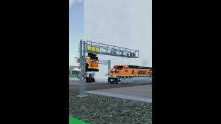 BNSF AC4400CW Train leads BNSF hopper Bay cars in Arrow Point Route City Ro Scale Sandbox