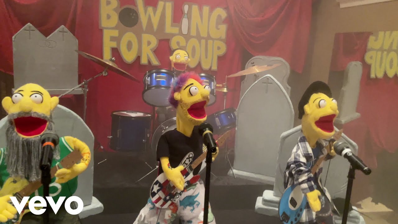 Bowling For Soup - Getting Old Sucks (But Everybody’s Doing It) [Official Music Video]