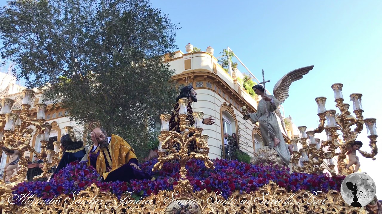 [4K]Hermandad de Montesión en la revirá de la Alameda de Hercules con calle Trajano 2018