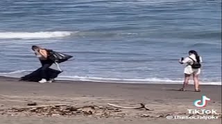 Tik Tokers Litter after Fake Picking Up Garbage
The most passionate rant against Tik Tokers who fake picking up garbage and then litter by leaving behind their trash bags on the beach, East of The Mississippi.
00:00 - Intro
00:30 - Littering Requiem
00:51 - Tik Tok Fake Trash Pickup
01:22 - Rant
02:57 - Worth Less Than
03:36 - Adios Amigos Tik Tokers Litter after Fake Picking Up Garbage