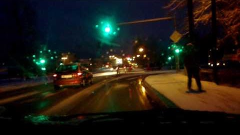 Nokia N900 Video camera sample at night