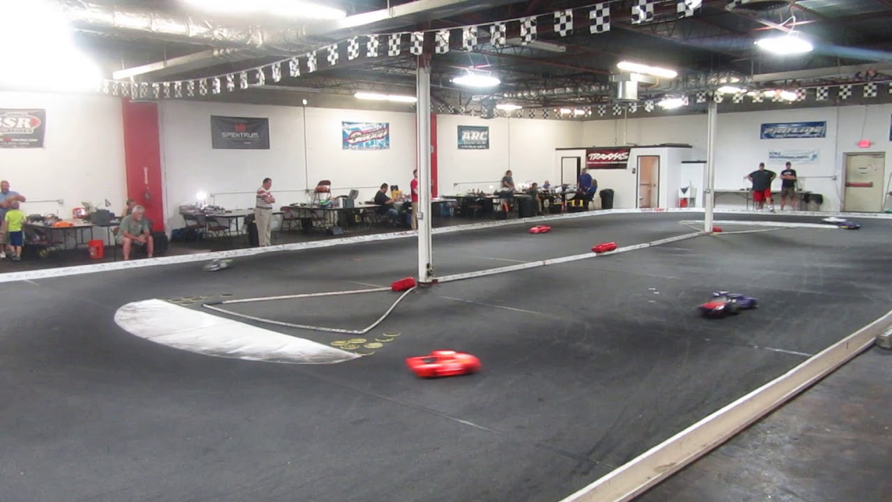 Southern Indiana RC Speedway Friday Night Points Race Thunder Truck A