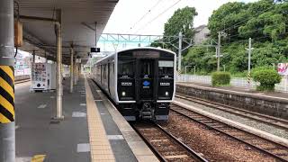 香椎線819系普通列車