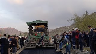 картинка: МАРДУМИ д.КУЛИ ХОДЖА асфалтро сар карданд  ХУДОВАНД КУВВАТ ДИХАД