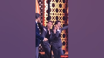 Hrithik Roshan dance with vicky kaushal and Abhishek 😱 #shortvideo #youtubeshorts #dance #shorts