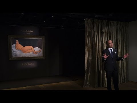 Video: Sotheby's müüdi haruldasi diademe ja roosat teemanti