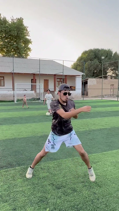 Yalangoch mushuk bai ling Yigitlar bilan jinsiy aloqada bolgan ayollar videolari