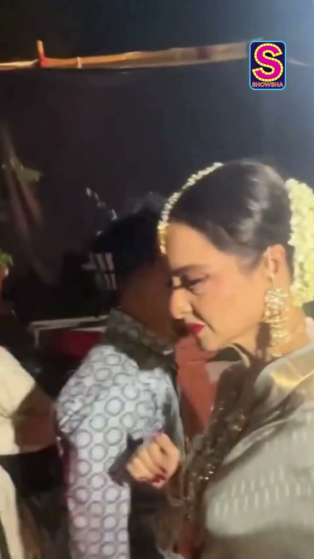 Rekha On Her Way Out But Never Fails To Bedazzle The Paps | Bollywood | N18S | #shortvideos