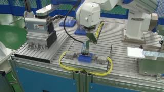 ロボットを使用したねじ締め・ラベル貼り付けユニット（ソリューションフェア2016 芝浦機械）
