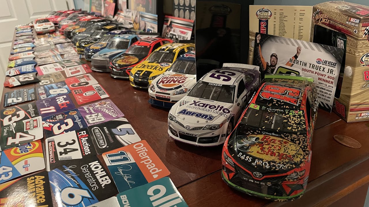 1/24 ナスカー　まとめ 1/24 ナスカー まとめ 2025年の最新NASCARマシン4種が、1/24スケール