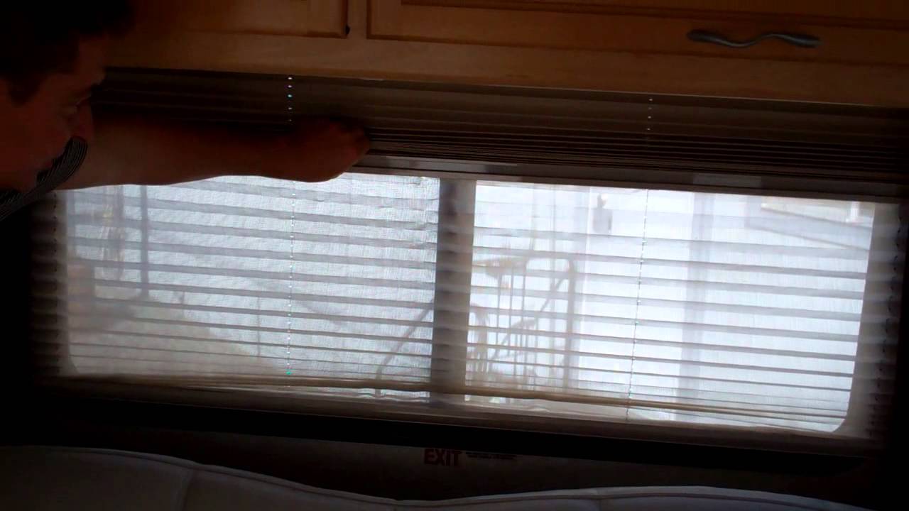 Johnniewalkerrv.com - 2003 Pace Arrow 36R