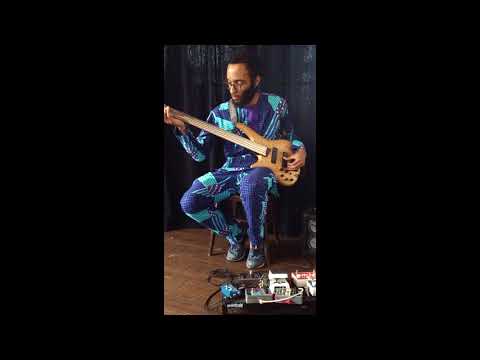 15 april 2018 Azubike Onwuka live bij vertelcafé Gember en Citroenen