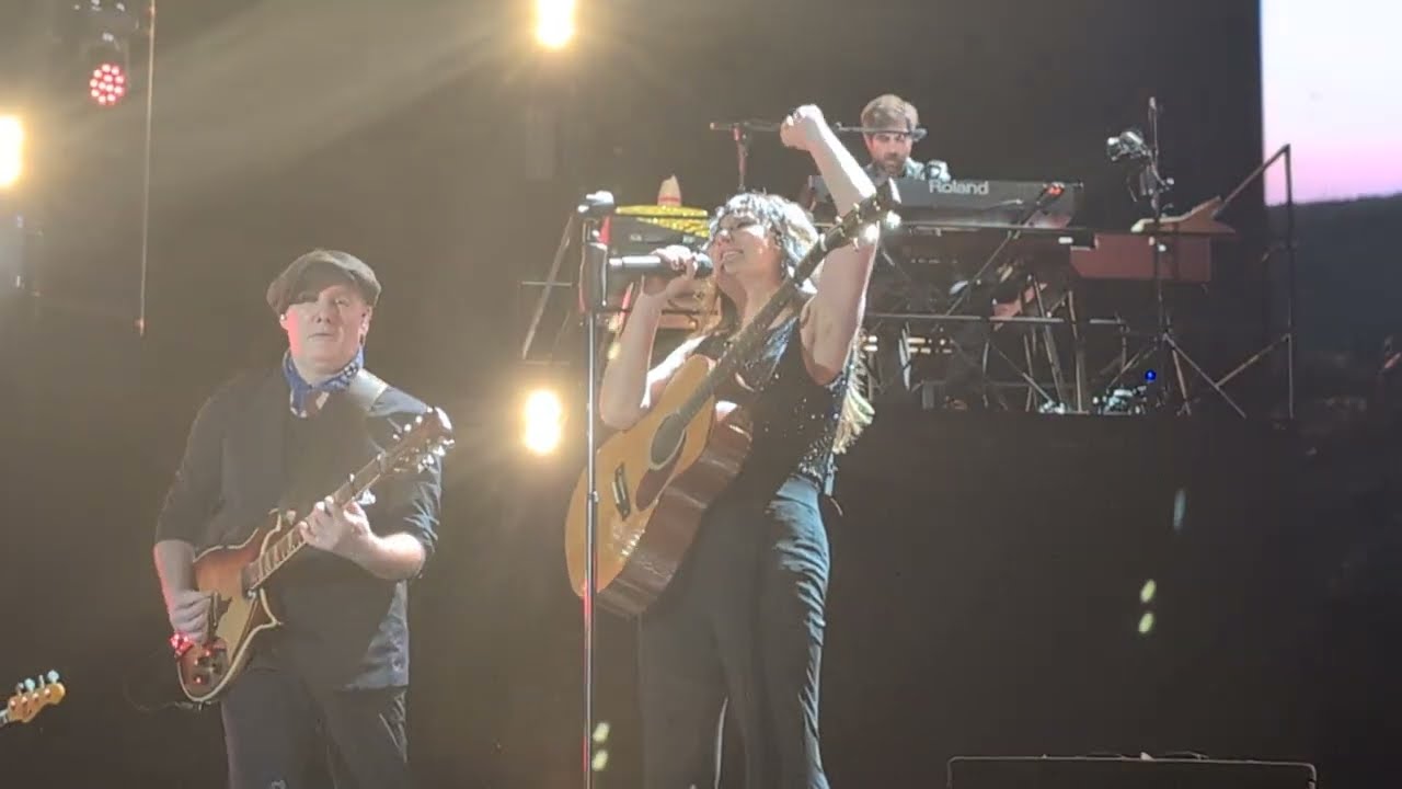 Amaral - Bilbao (10/05/2025) - Ahí Estás