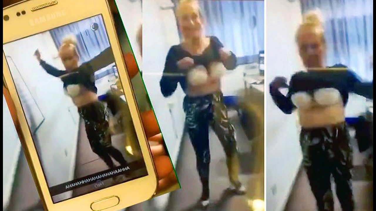 прямо уроке Учительница станцевала стриптиз прямо на уроке и трахнула ученика