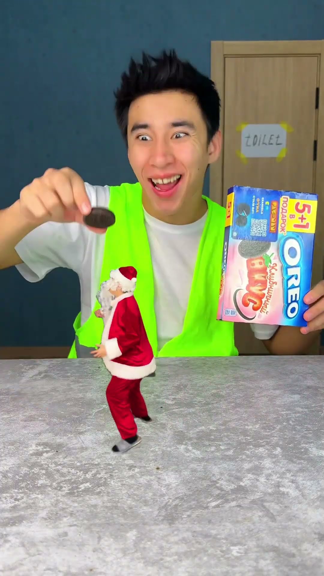 Mini Santa Claus ?
