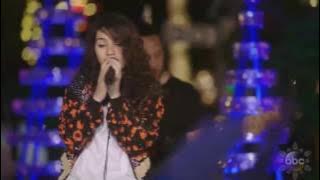 Alessia Cara sings 'How Far I'll Go' (FROM 'Moana') live in Disney Holiday Celebration 2016