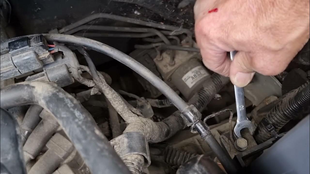 Hyundai i10 stiff clutch peddle easy fix. - YouTube