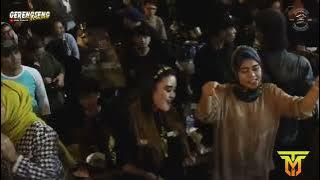 INGET KA MANTAN.MEDLEY.ADE ASTRID FT GERENGSENG TEAM..LIVE ANGKRINGAN TEH ITA PUNCLUT.#adeastrid