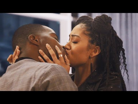 Spencer And Olivia Kisses | All American