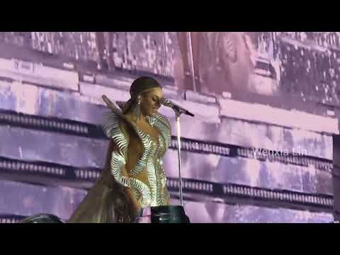 Beyoncé - Intro + Dangerously In Love LIVE @ Johan Cruyff Arena ...