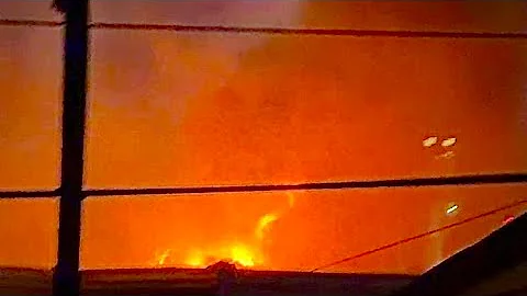 {MUST READ DESCRIPTION}~{KEARNY FIRE DEPARTMENT, AND MUTUAL AID COMPANIES, BATTLE A 3RD ALARM FIRE}.