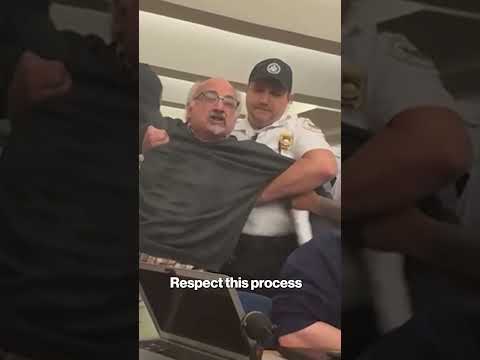 Chaos erupts at Antony Blinken’s final press conference as reporter is forcibly removed #shorts