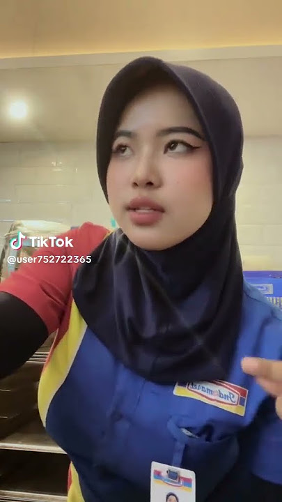 TikTok :user752722365 #wanita #jilbab #gemoy #fakebody #indomaret #fypyoutube #tiktok #shorts