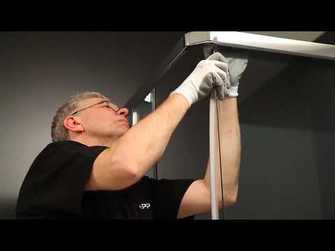 Розсувні душові двері в нішу 140 см Huppe Diamond Німеччина, видео 2