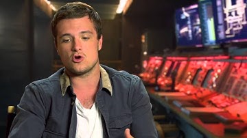 The Hunger Games: Mockingjay - Part 1 (2014) Interview - Josh Hutcherson (Peeta Mellark)