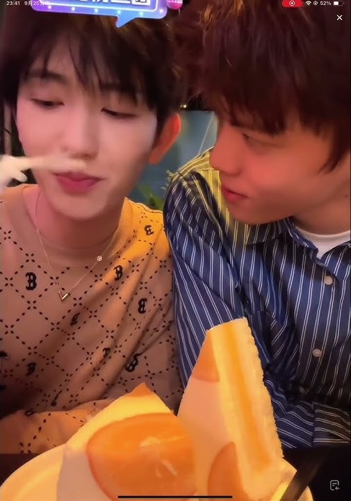 He's about to eat his wife 🥵 | Chen Lv & Liu Cong #bl #jenvlog #đammỹ  #chenlv #liucong - BL Couple