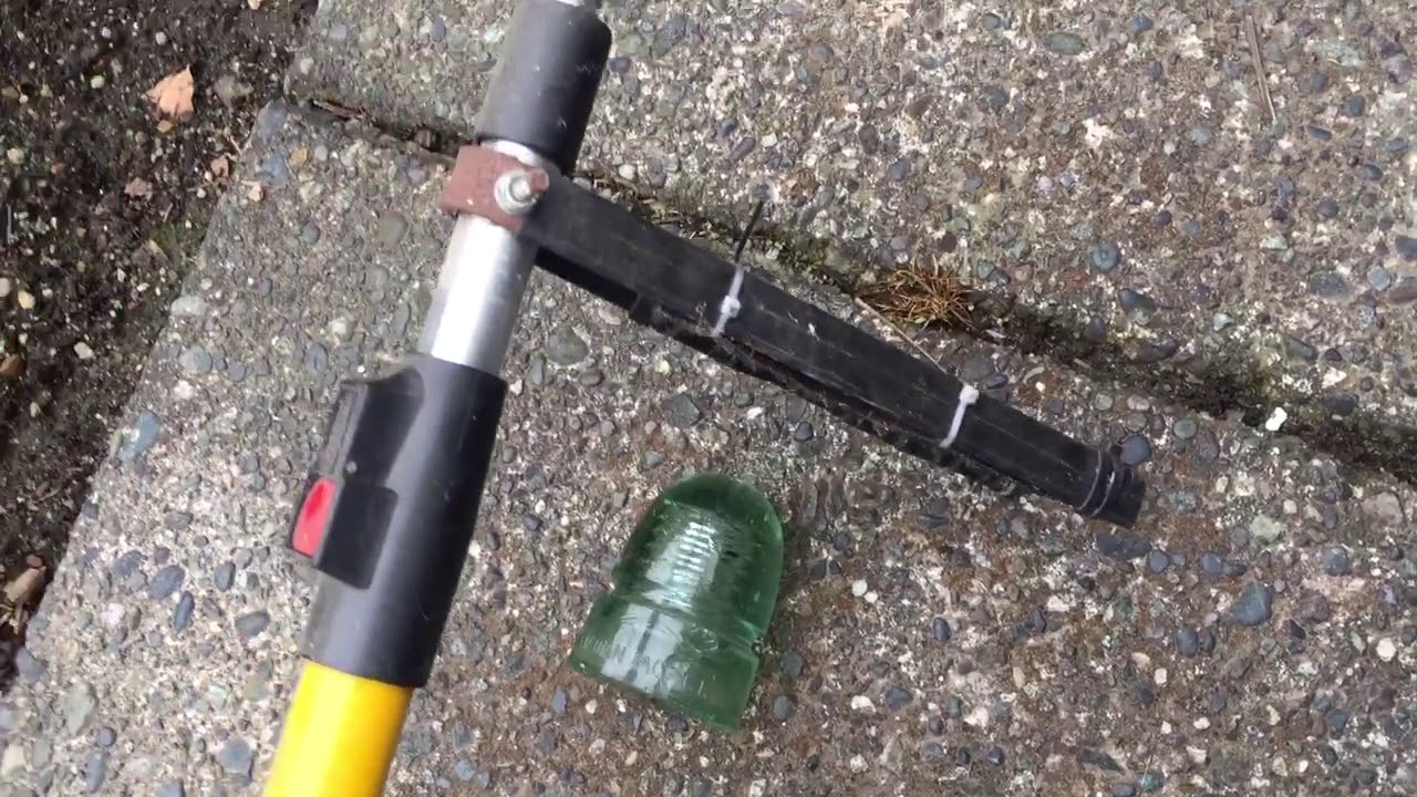 A picker pole for antique insulator recovery