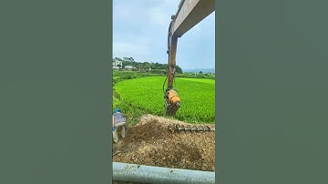 The installation process of utility poles- Good tools and machinery make work easy