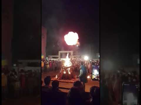 Bonefire 2022 at PakTurk school.full Vlog is coming soon. Amazing fire work by a boy.