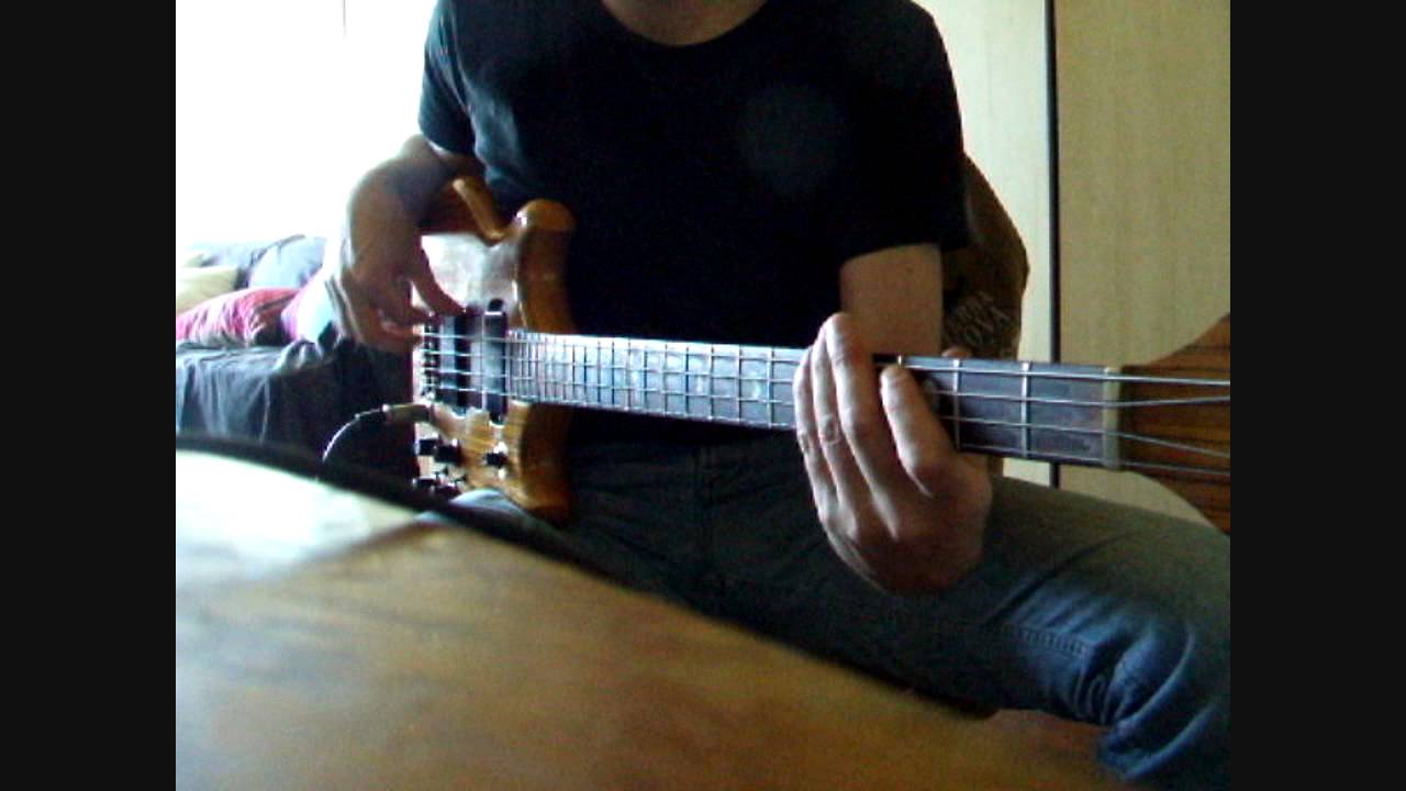 slap bass funk Level 42 - Leaving Me Now - bass