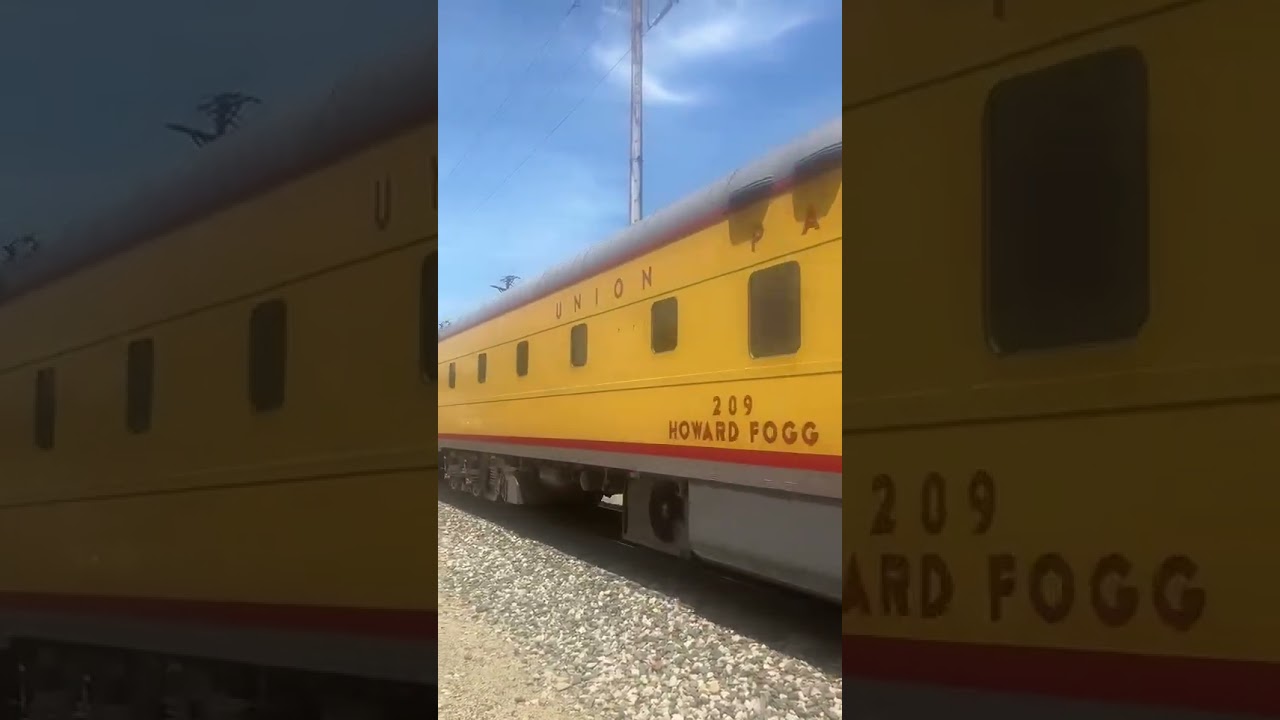 Big Boy 4014 Rolling through the Cleveland Area. Truly Historic