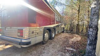 Finishing the mci bus, air leaks oil leaks and ddec problems.  Detroit diesel 8v92TA