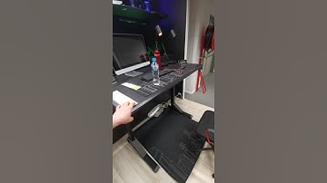 Ikea Uppspel gaming desk super shaky at Ikea store
