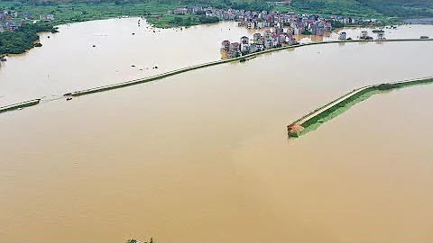 China raises flood response level to 2nd highest - DayDayNews