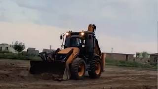 Jcb 4cx Bekoloder Kulanan Ustamız Seri Şekilde Tesviye Yapıyor